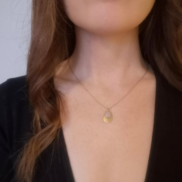 Oval Gemstone Pendant Necklace - Rose Quartz