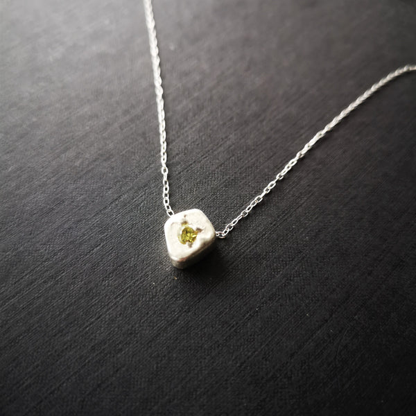 Make a Gemstone Pendant Necklace Workshop